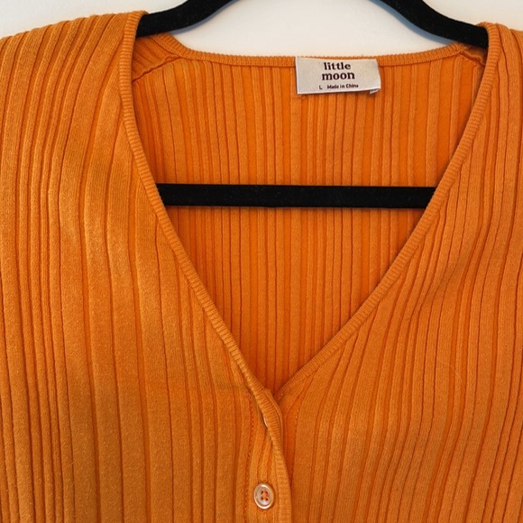 Aritzia Orange shirt - Picture 2 of 2